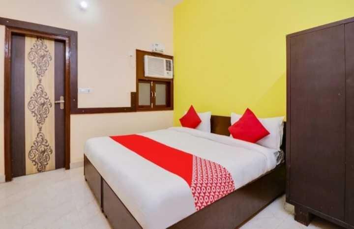 Hotel O Jas Inn Near Star Mall Gurgaon Dış mekan fotoğraf