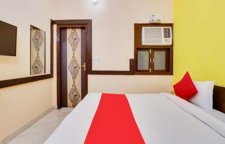 Hotel O Jas Inn Near Star Mall Gurgaon Dış mekan fotoğraf